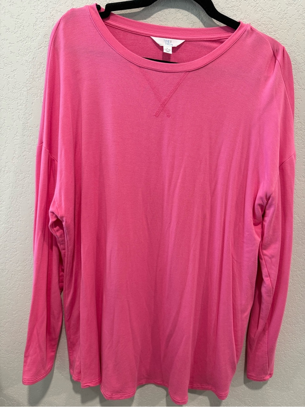 Time and Tru Women’s Bright Pink Long Sleeve Tee